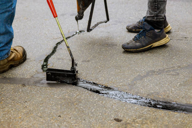 Best Asphalt Driveway Installation  in Corinth, TX